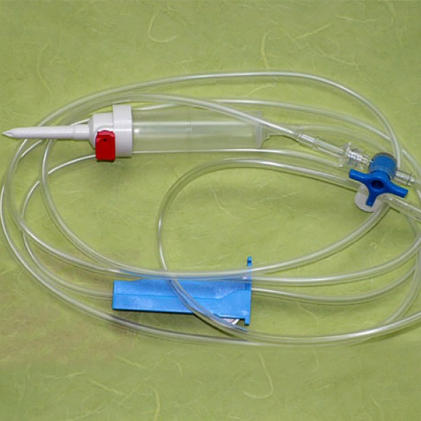 Système de perfusion avec à 3 voies