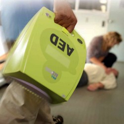 Defibrillator Zoll AED Plus, Vollautomat, mobil